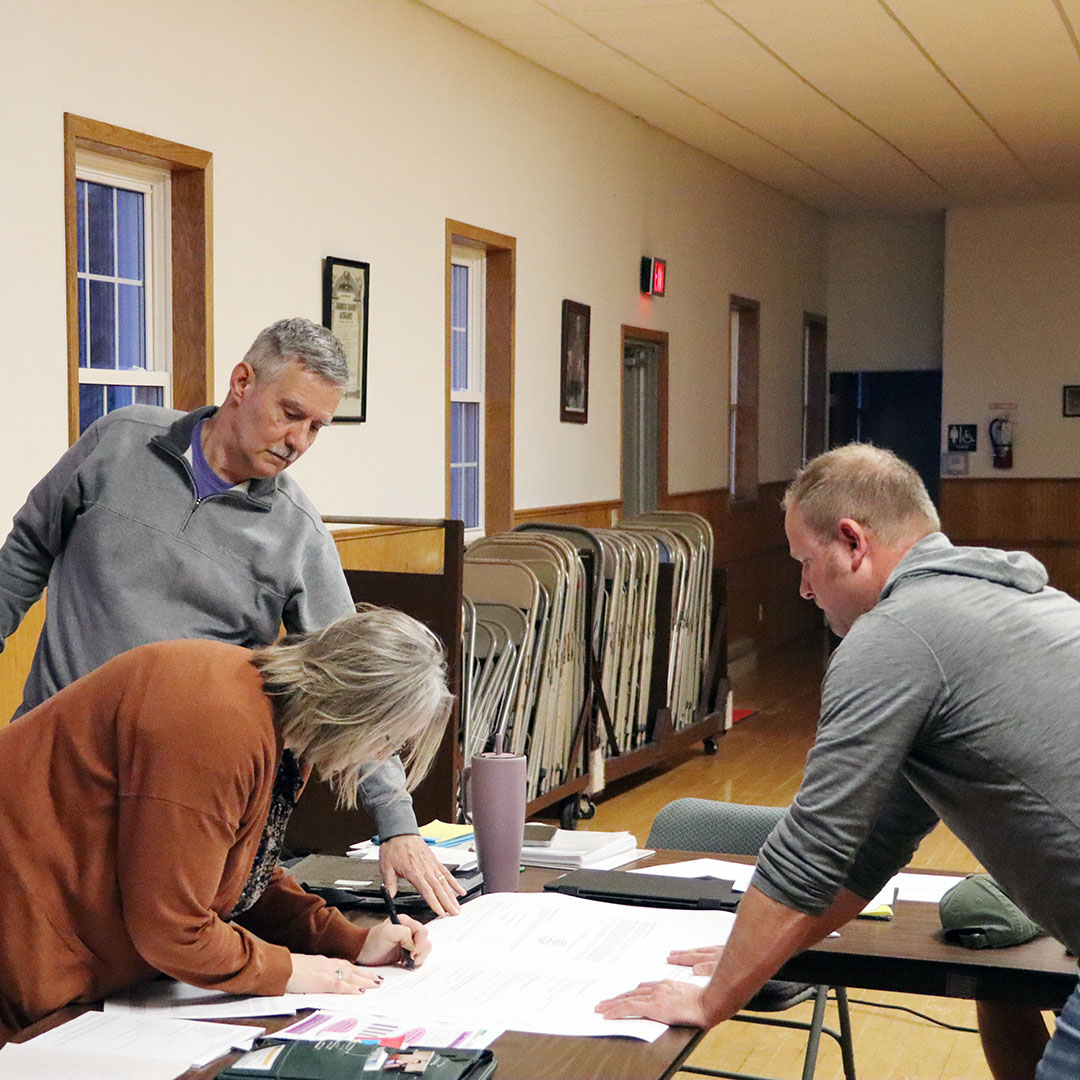 Staudacher swaps 30 feet for 30 feet