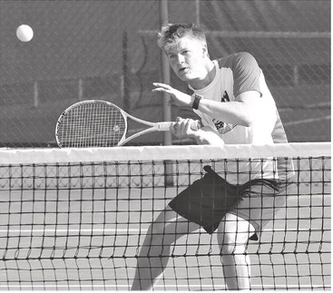 GNC battle of boys tennis unbeatens goes to the Hodags GNC battle of boys tennis unbeatens goes to the Hodags