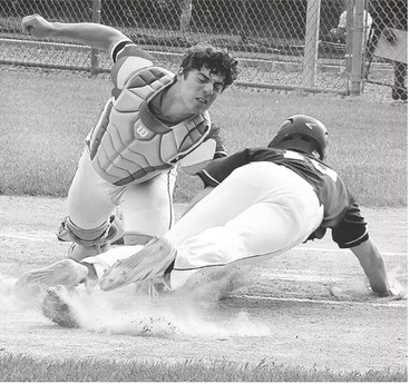 Raiders get big play in first inning, do just enough to beat Redmen