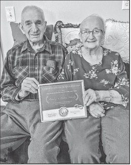 Area couple    celebrates 75th    anniversary