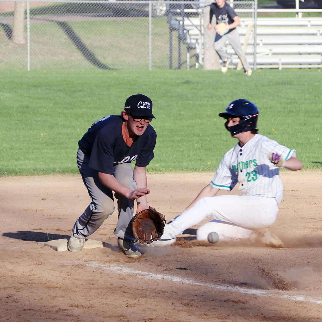 Knights’ offense kicks in against Prairie Farm