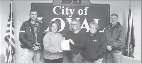 Loyal School Board approves golf as a sport, staff agreements, vehicle   purchase