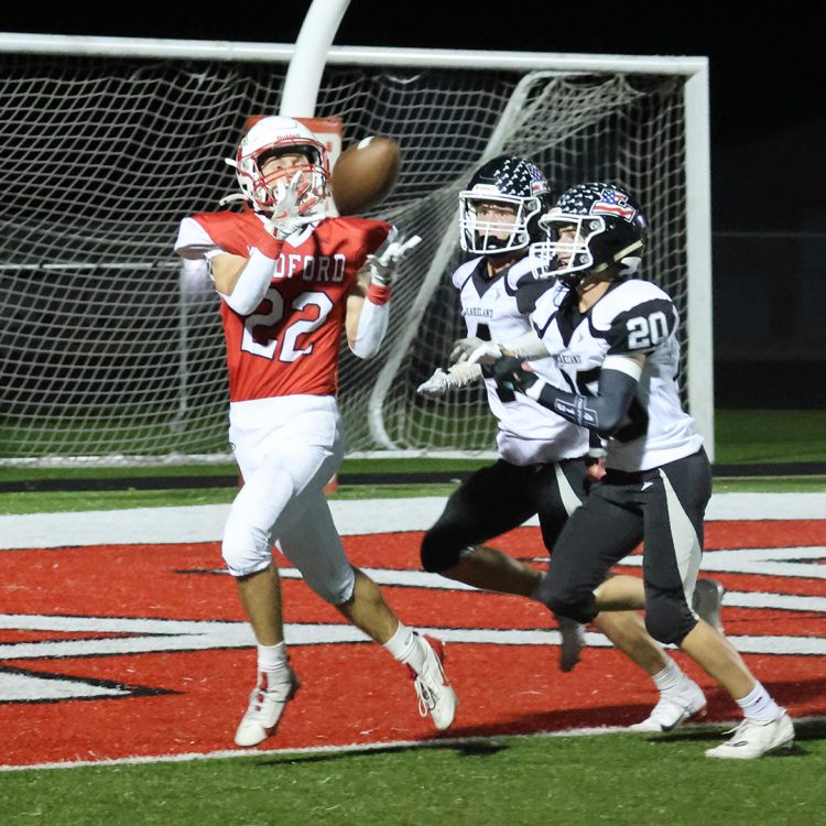 Big rebound win as Raiders knock off unbeaten Lakeland