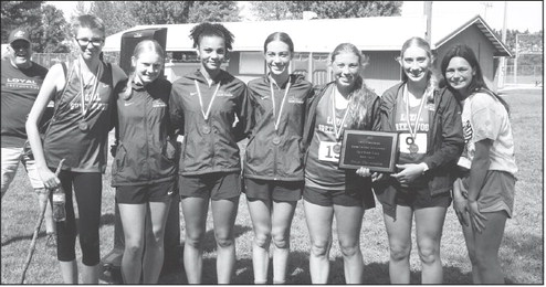 Genteman, Smith take 3rd at home meet