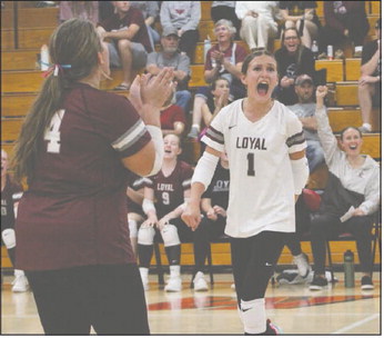 Spencer wins 3, loses 2 at home tourney