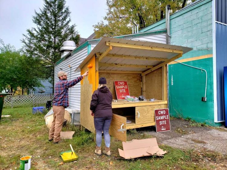 Help report, manage spread of CWD