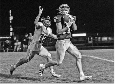 Colby falls to Chargers in offensive struggle