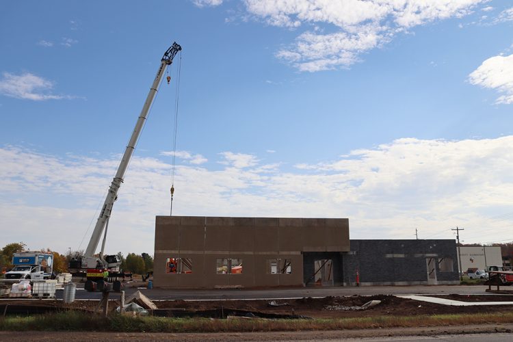 Agreement reached to bring fiber to town Agreement reached to bring fiber to town