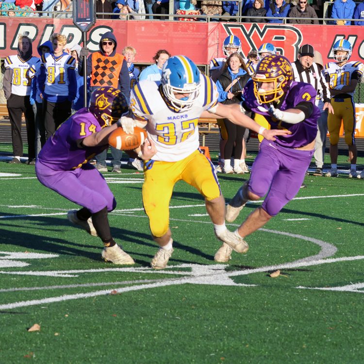 Pirates never find momentum, fall 22-0