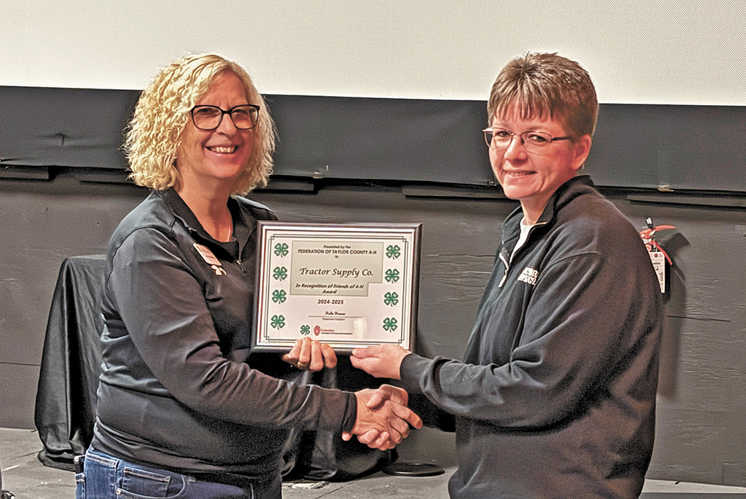 Medford Tractor Supply received Friend of 4-H award