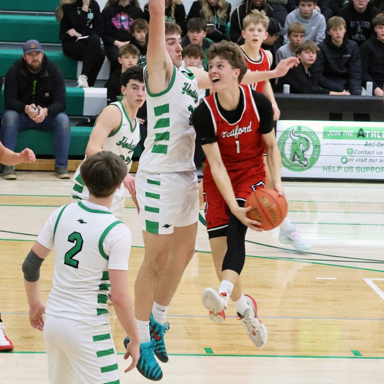 Raiders put up a fight, but fall short against defending champs