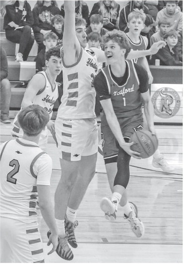 Raiders put up a fight, but fall short against defending champs Raiders put up a fight, but fall short against defending champs