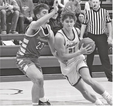 Hodags start fast, aren’t seriously threatened in win over Raiders Hodags start fast, aren’t seriously threatened in win over Raiders