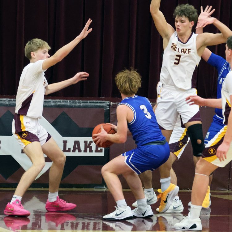 Back to work, Redmen rattle off 3 wins