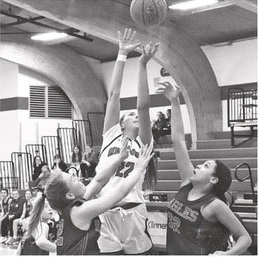 No trouble for Medford girls against two conference foes No trouble for Medford girls against two conference foes