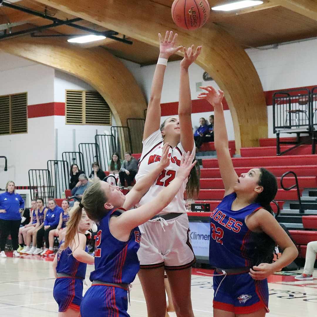 No trouble for Medford girls against two conference foes