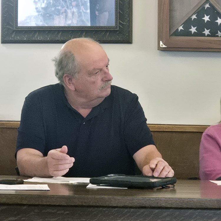 Committee seeks to drive employees to use county vehicles