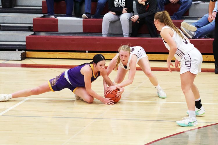Loyal girls take loss against Gilman