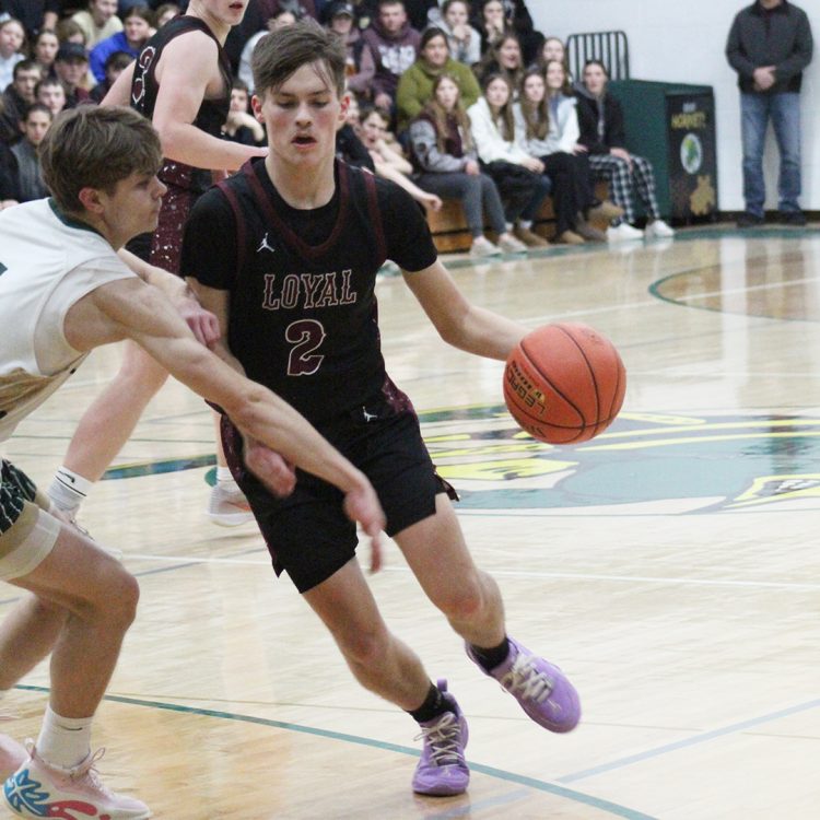 Big first half propels Loyal to win at Colby