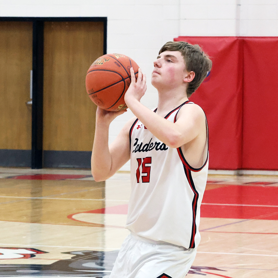 Raiders clinch 3rd place outright; prep for New Richmond Friday