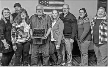 Weix presented Community Service Award