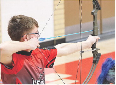 Gosse, Hillebrand, Clark among division champs in Medford shoot