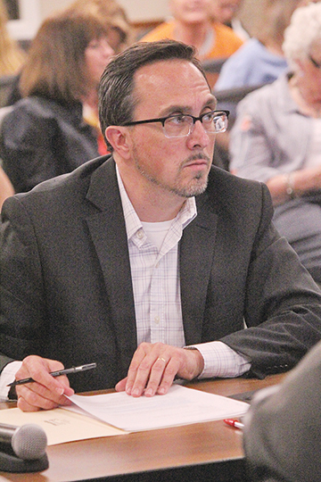 County urged to negotiate with wind company