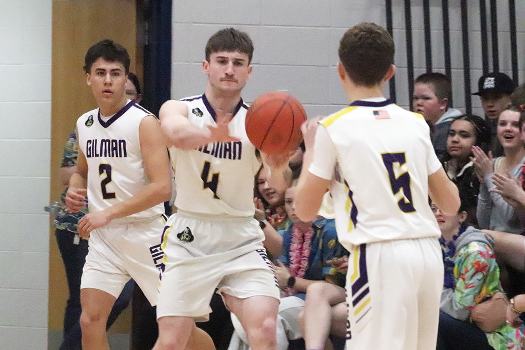 Pirates cut into big early deficit, but season ends with loss at Flambeau