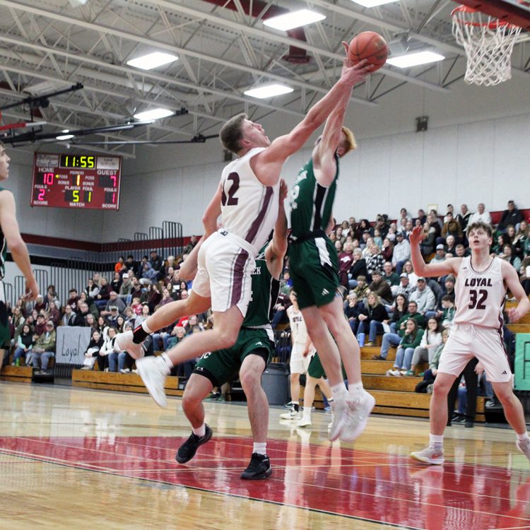 Loyal boys come up short in Cloverbelt 2nd-place contest