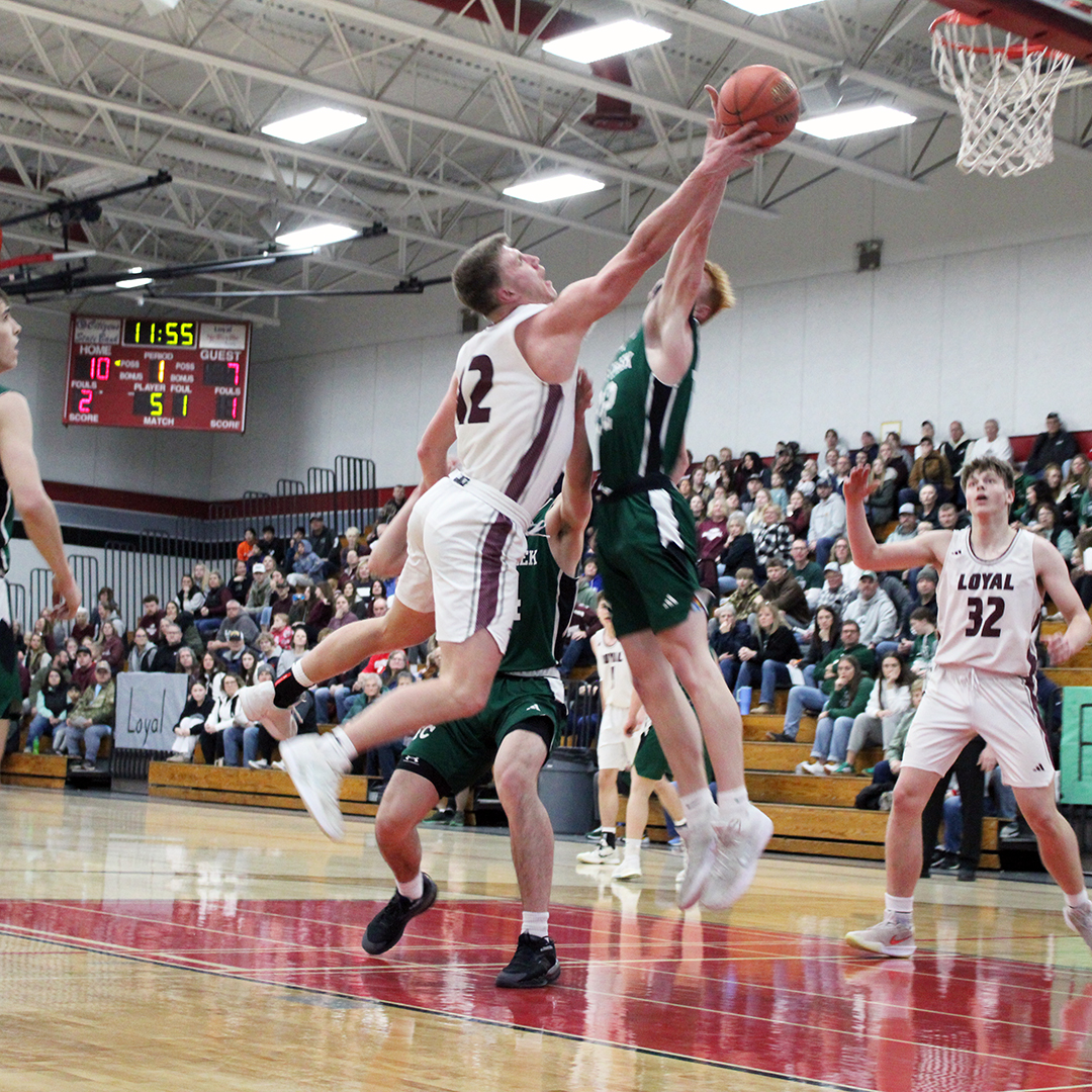 Loyal boys come up short in Cloverbelt 2nd-place contest