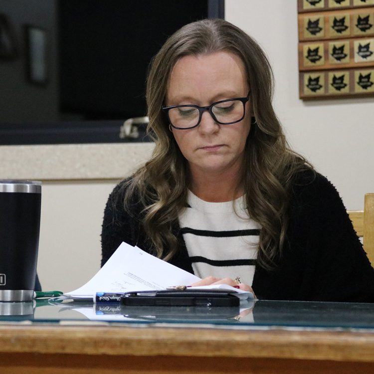 Gilman board cautions residents about long-term solar field leases