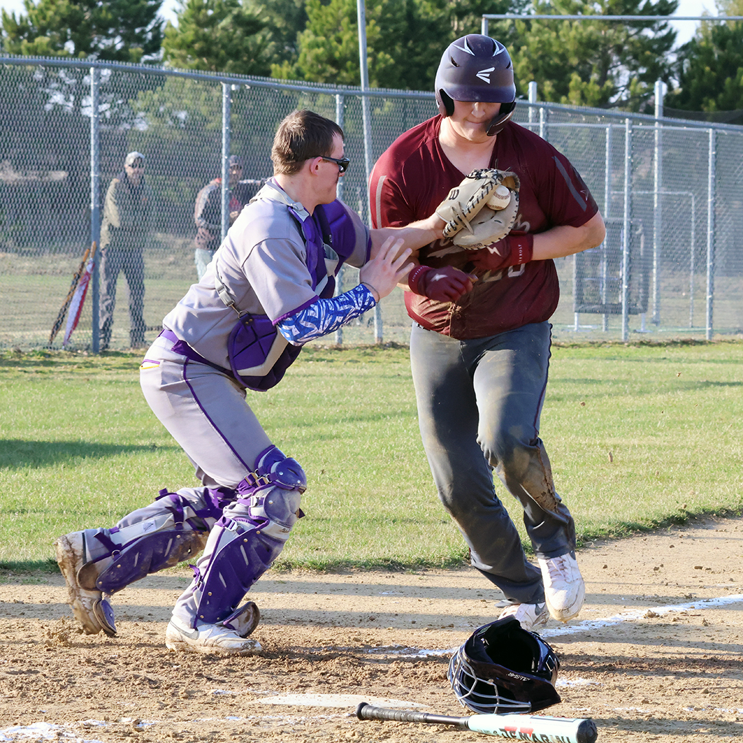 Pirates can’t cash in against Loyal, go 2-1 atWoodside event