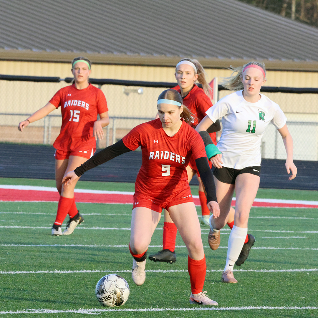 Hodags still too much; Raiders win GNC shootout at Pines
