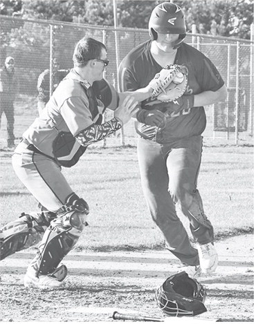 Pirates can’t cash in against Loyal, go 2-1 atWoodside event