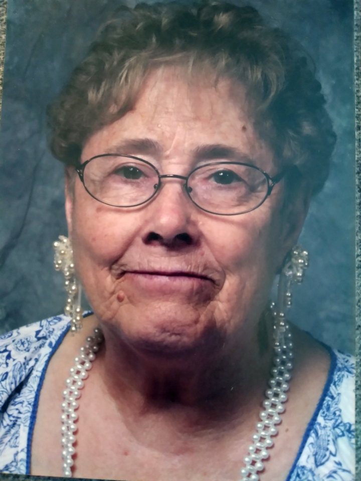 Constance Shirley  Morarend 1935-2026