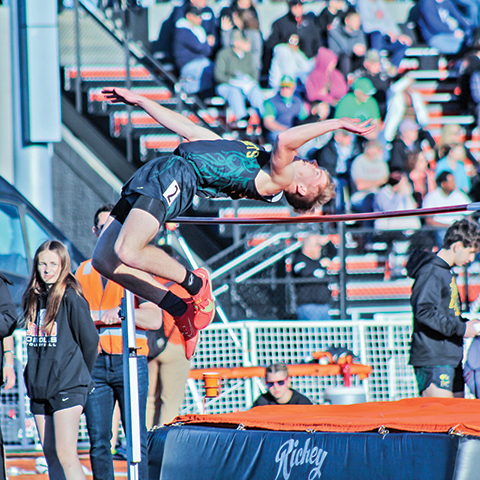 Rieck sets new shot put record in S-B