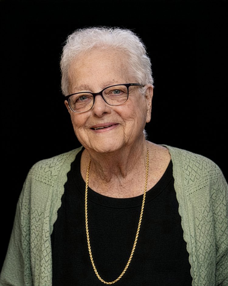 Winona Mae (JuVette) Turner