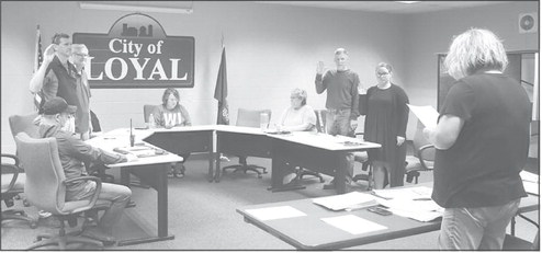 Loyal council holds organizational meeting
