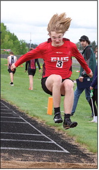 Loyal girls take 2nd at conference track meet, boast 3 conference champions