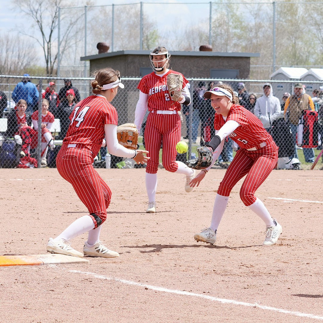 Raiders roll; Pirates hurt by one bad inning in both losses