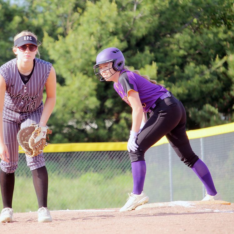 Wolves take the ‘Snapp’ out of Gilman’s offense, end Pirates’ year