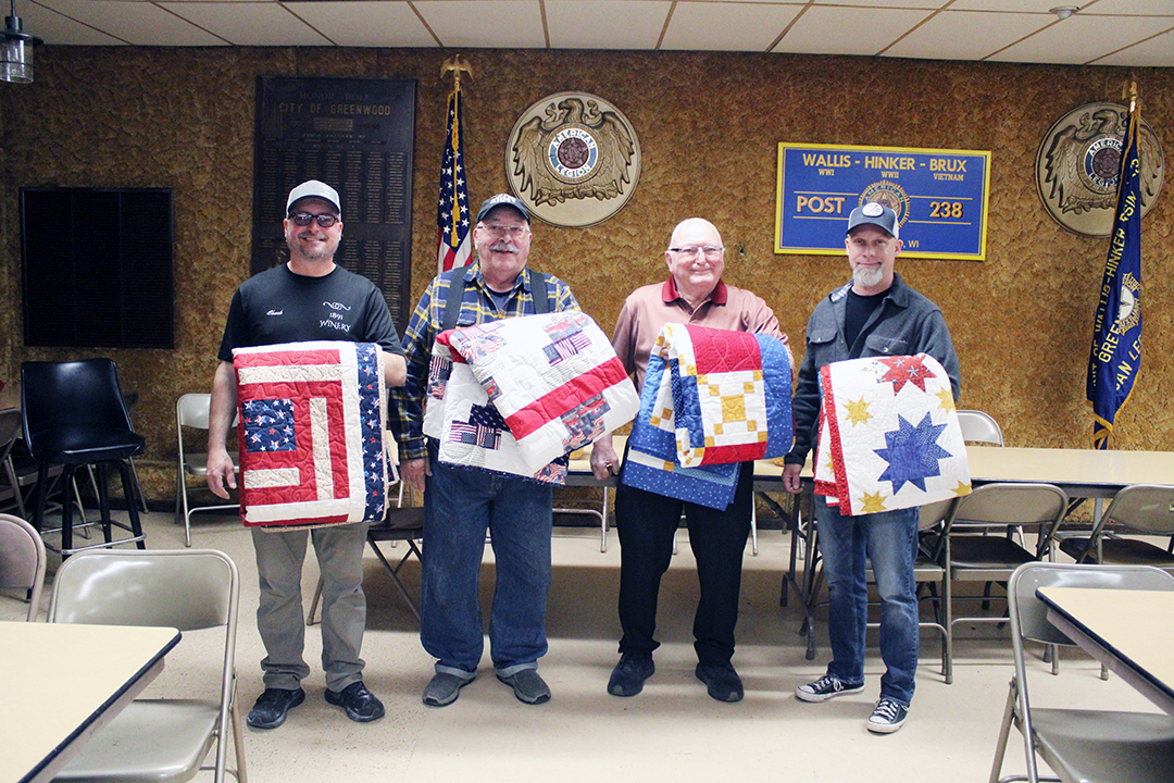 Quilts given to honor Greenwood veterans