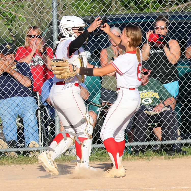 Semifinal Curse Broken – Mosinee swept; unbeaten B-W next in final