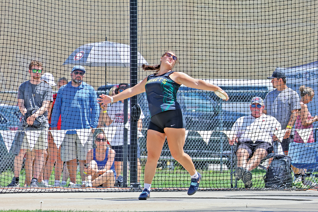 Rieck captures second state title