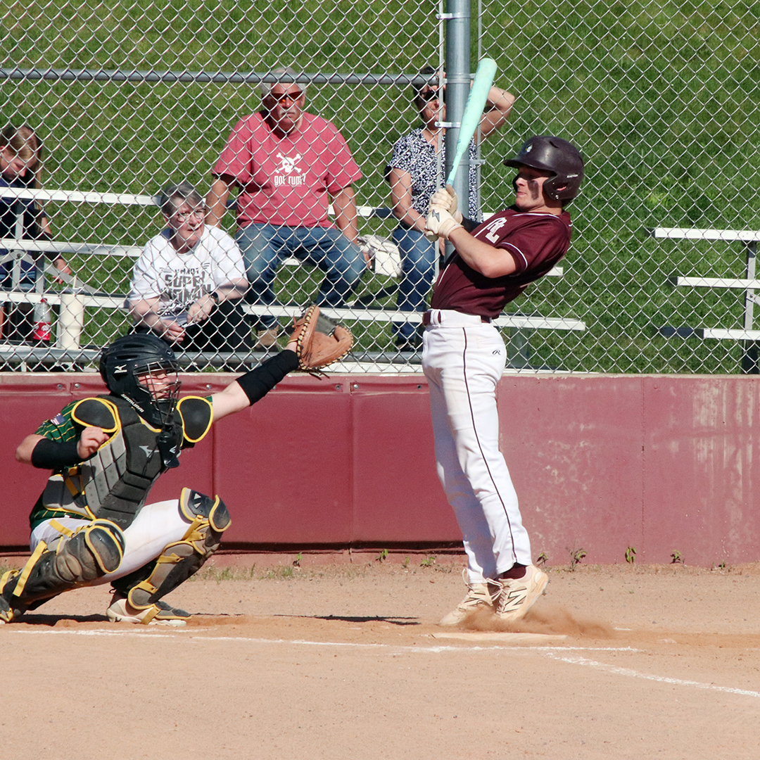 Borchardt fires 1-hitter in playoff opener; Redmen beat Chargers