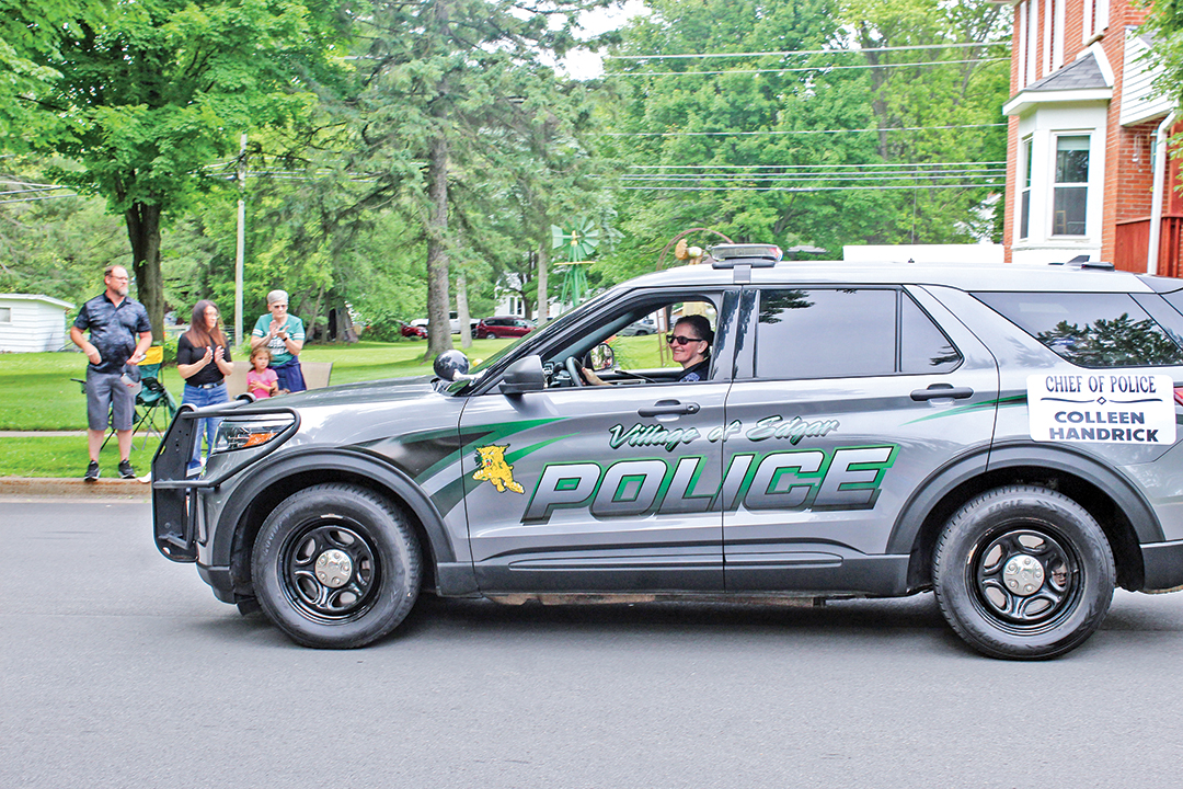 Edgar hires new part-time police chief