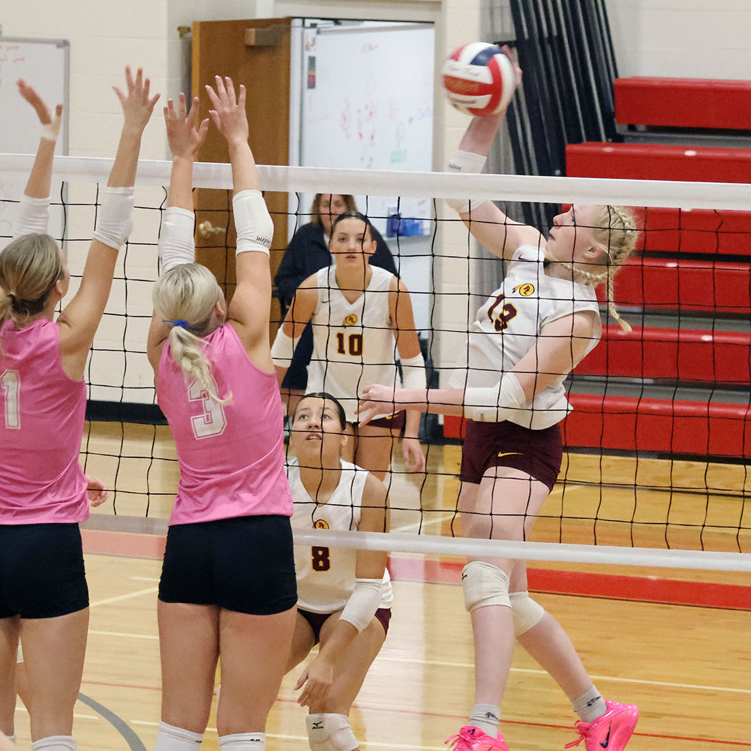 Redmen improve their North chances, are 2nd at Spencer