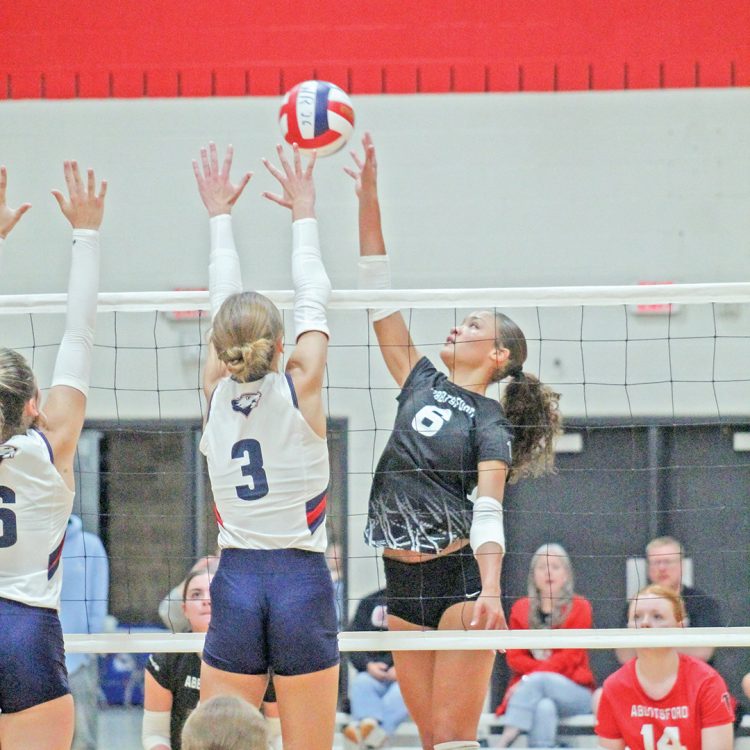 Abby cruises past Greenwood, goes 2-3 in Rapids