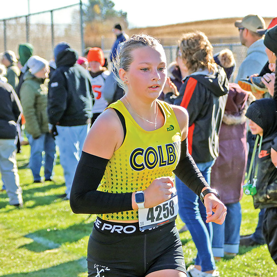 Cross country clubs race at conference