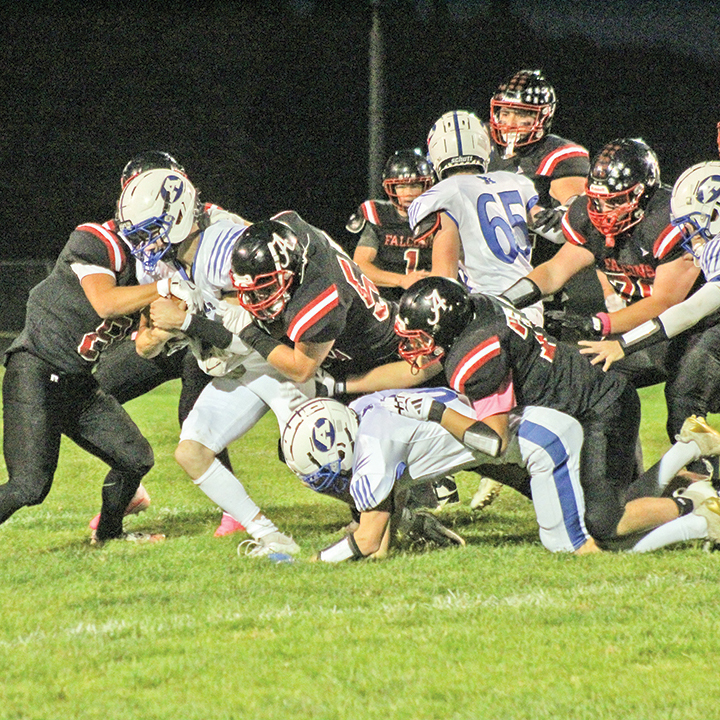 Falcons can’t keep up in second half versus Eagles